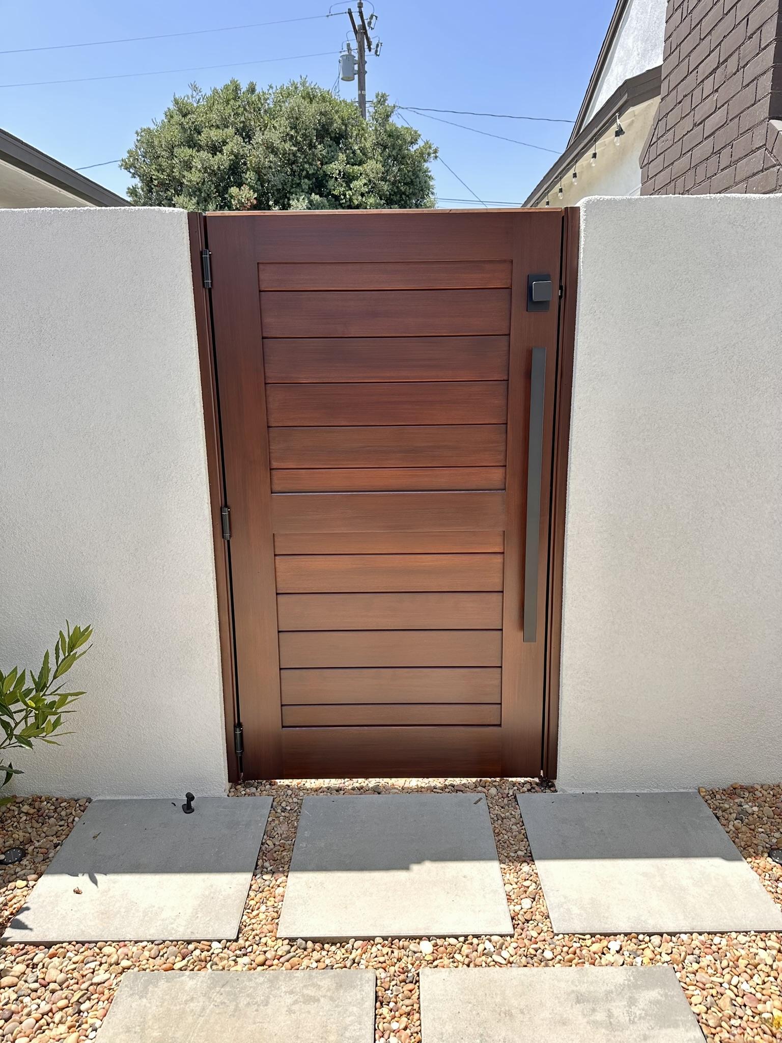 Contemporary & Modern Wood Gate 1320