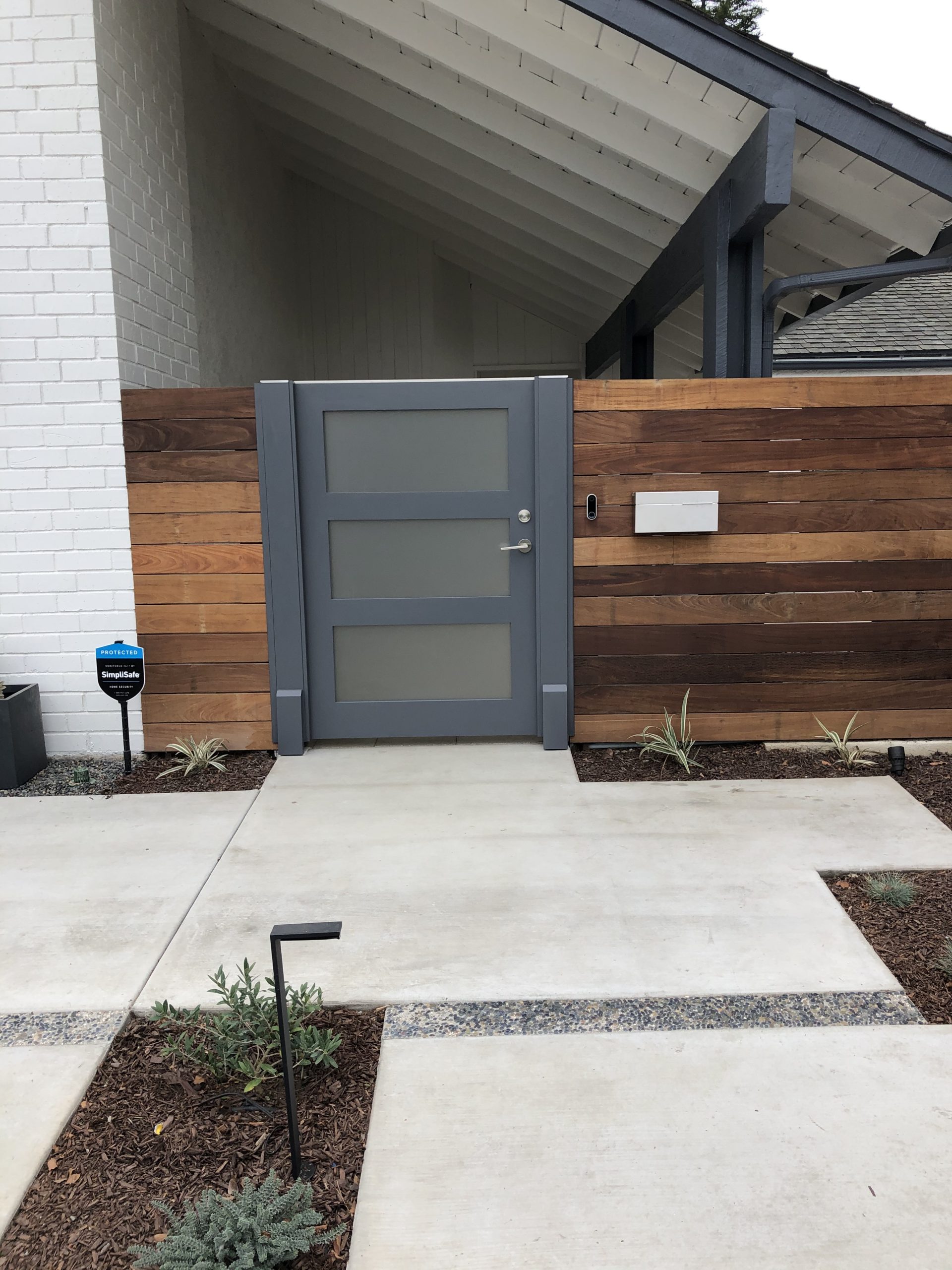 Contemporary & Modern Wood Gate 1322