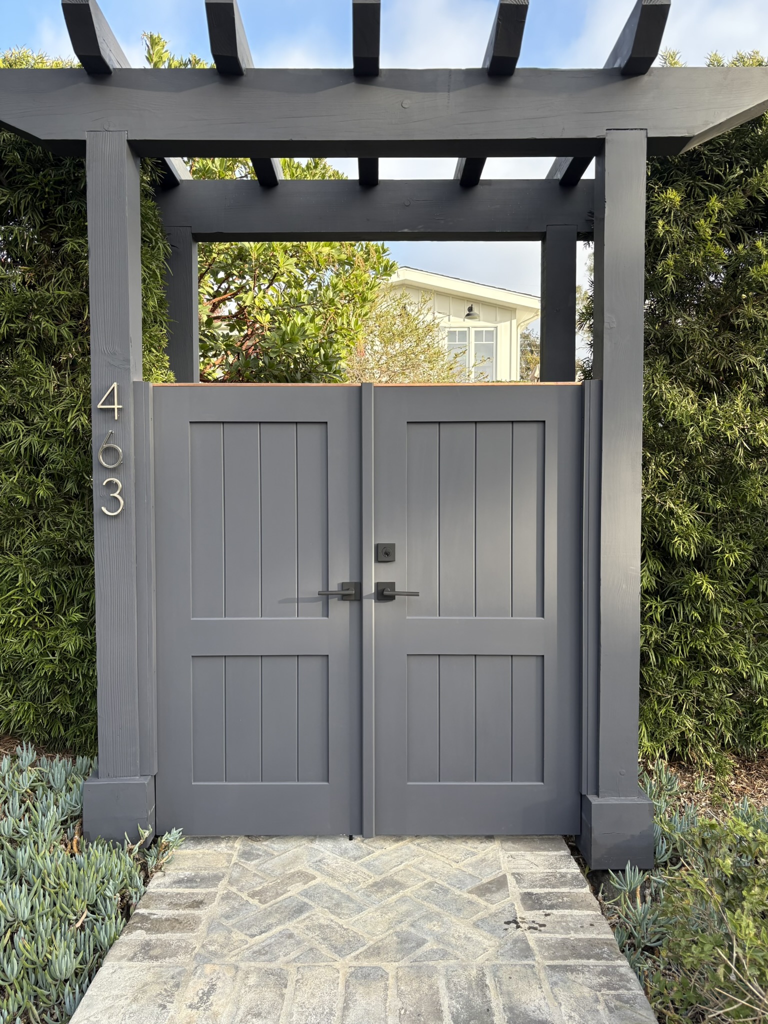 Contemporary & Modern Wood Gate 1327