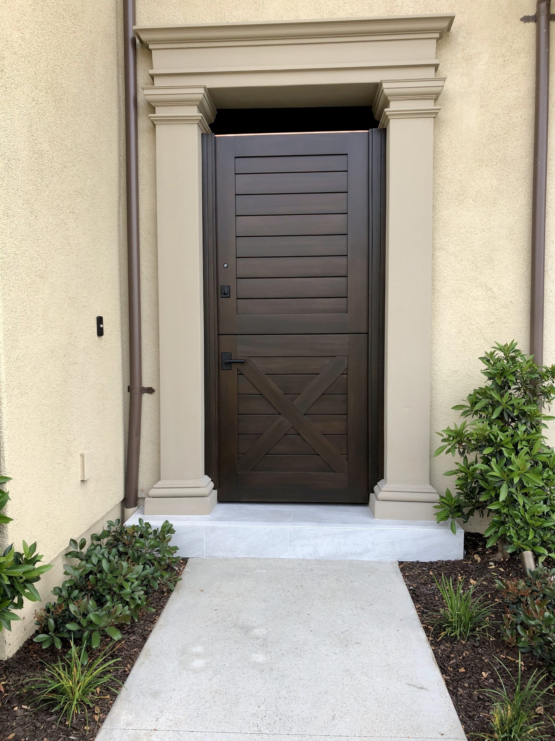 Contemporary & Modern Wood Gate 1334