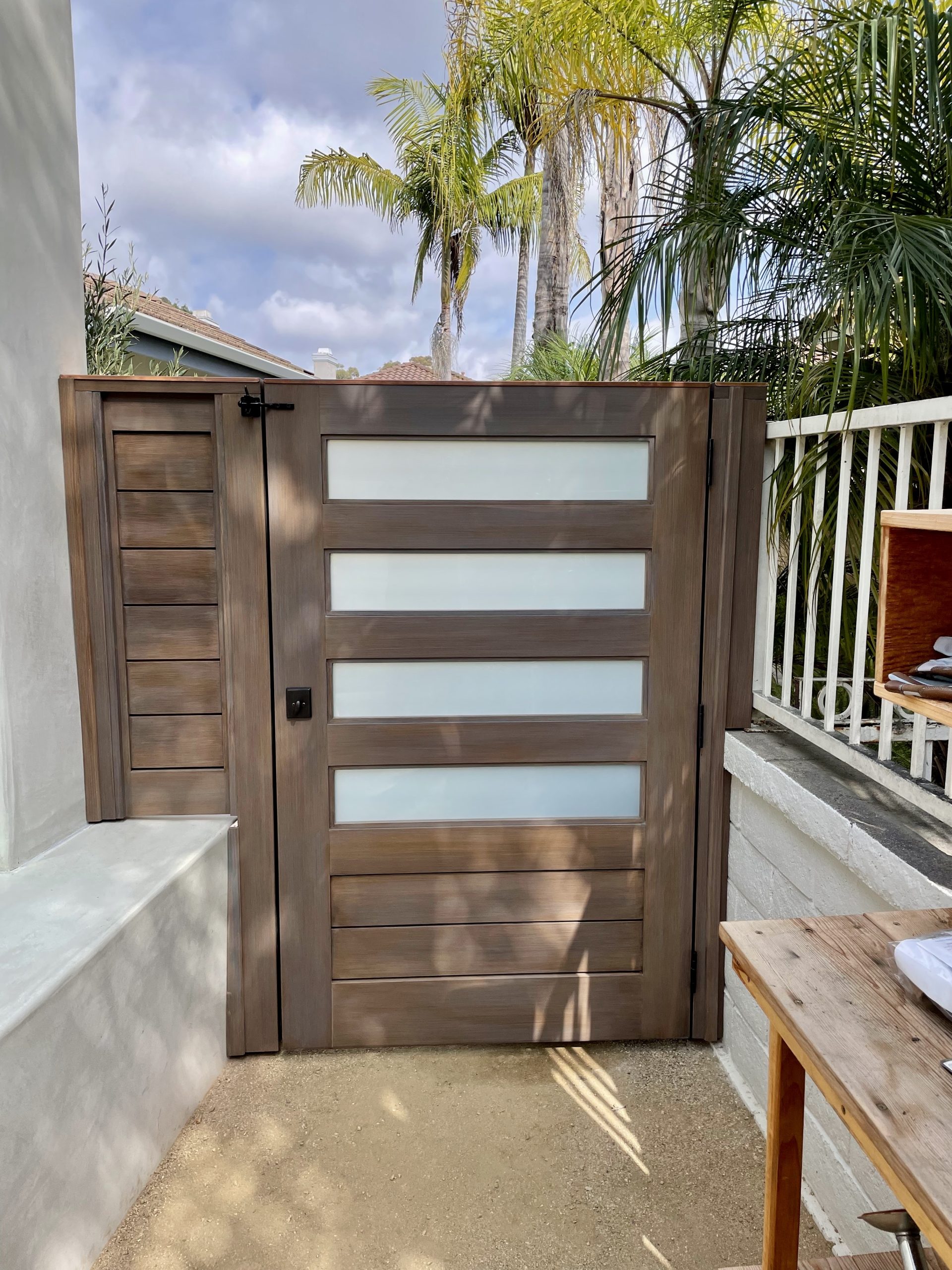 Contemporary & Modern Wood Gate 1339