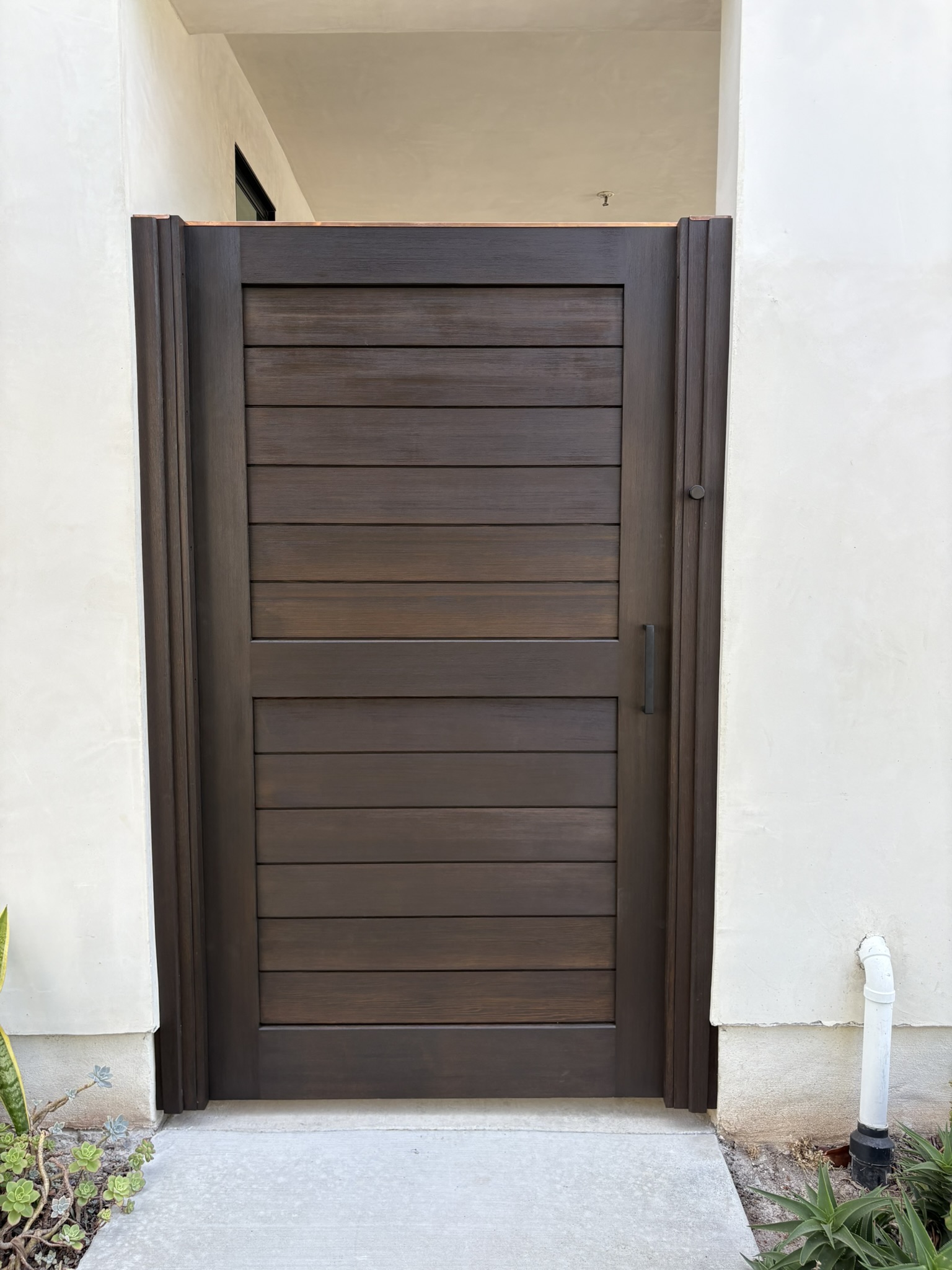 Contemporary & Modern Wood Gate 1340