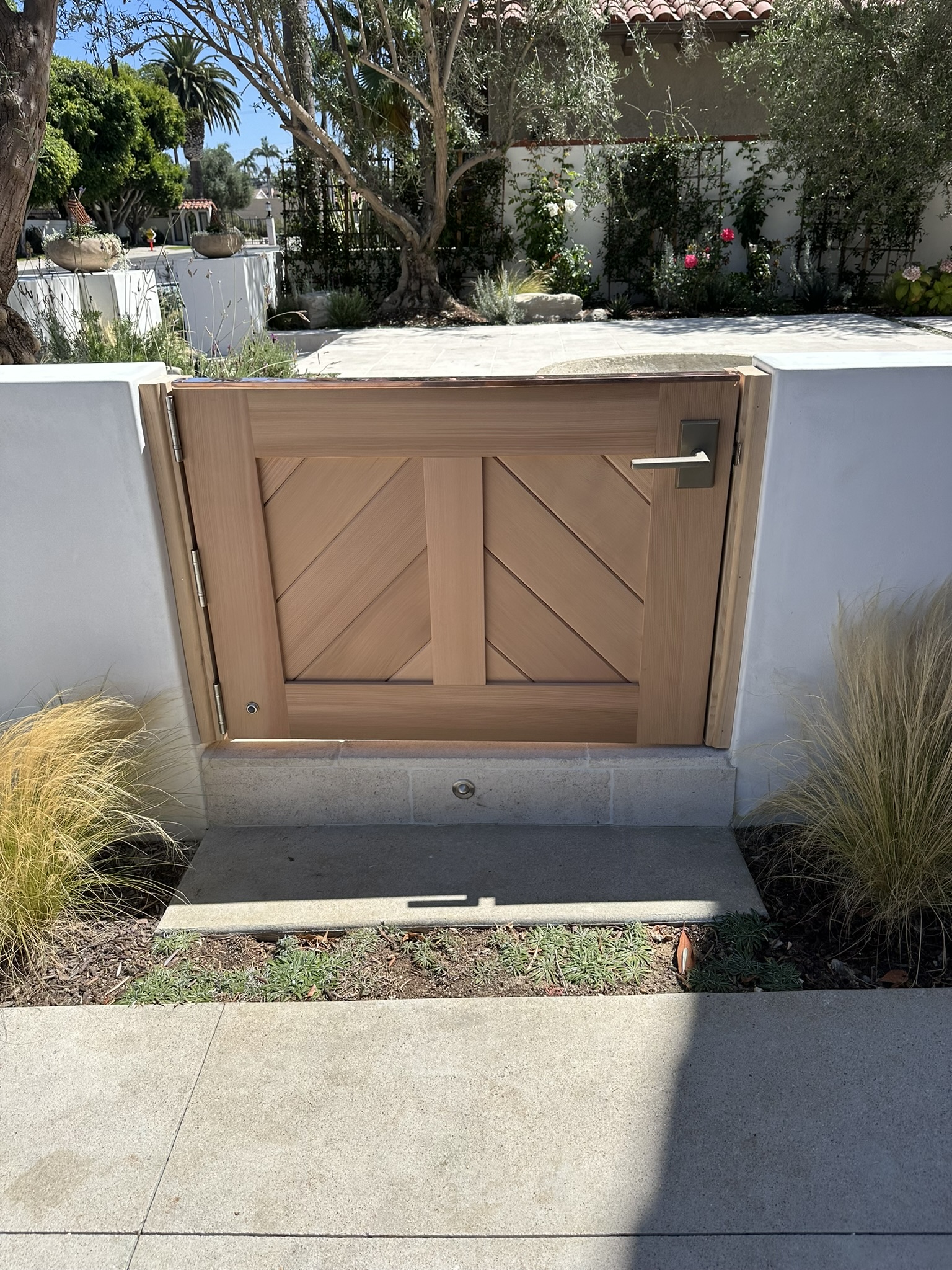 Contemporary & Modern Wood Gate 1353