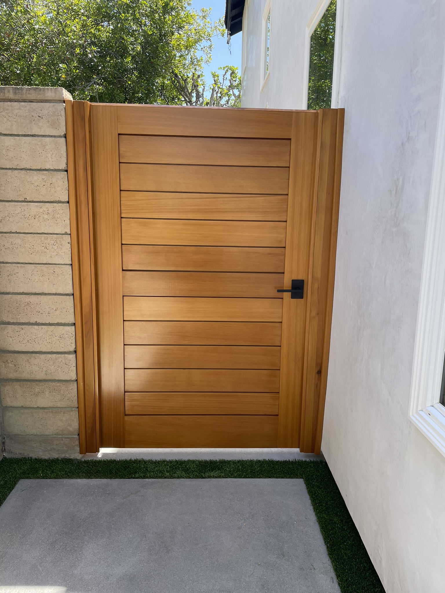 Contemporary & Modern Wood Gate 1364