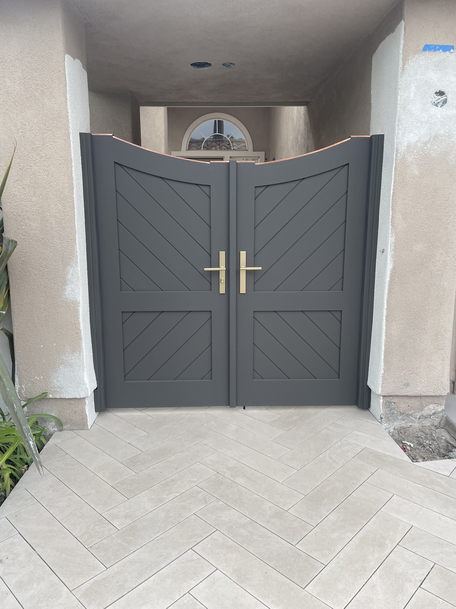 Contemporary & Modern Wood Gate 1368