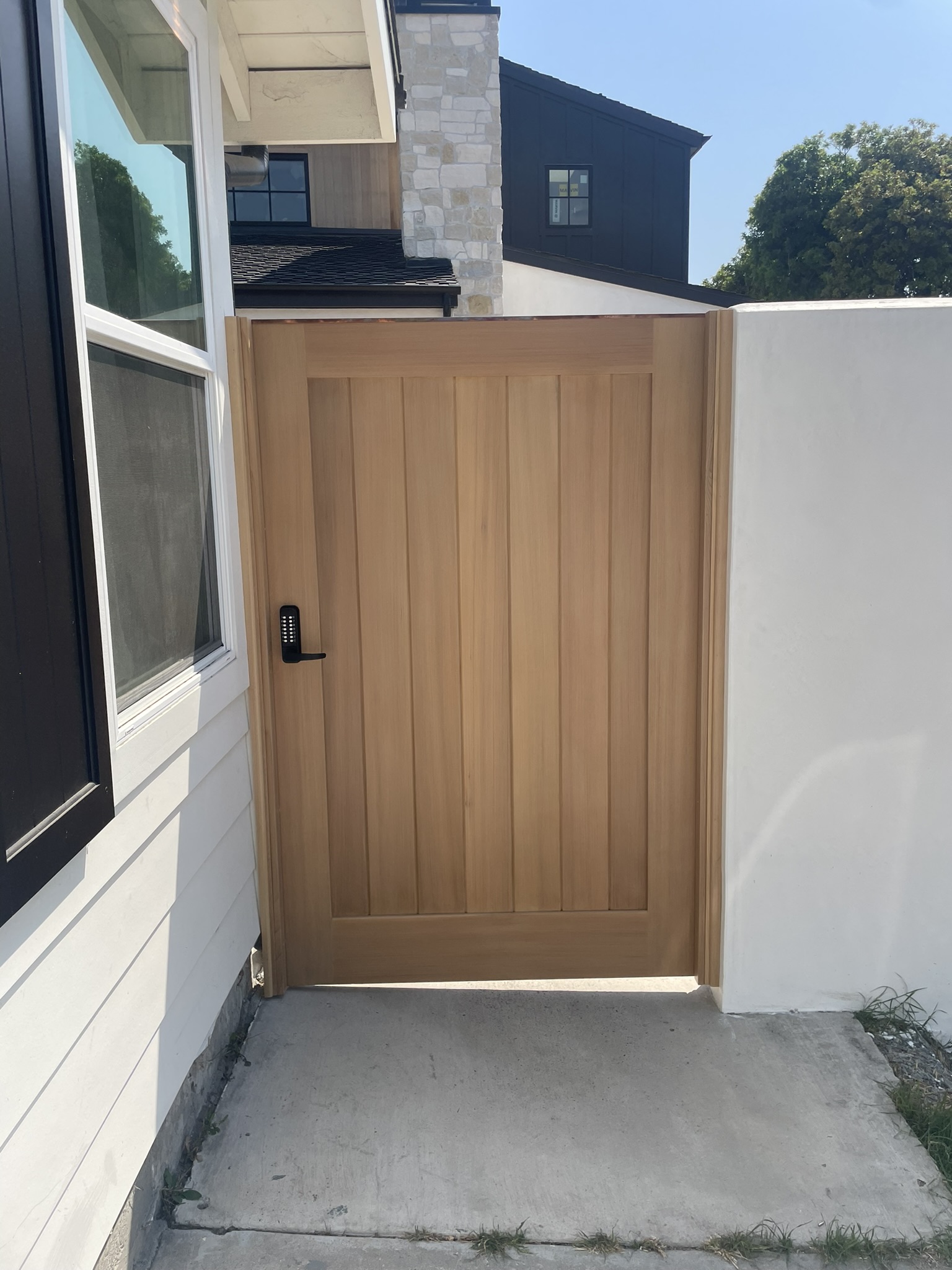 Contemporary & Modern Wood Gate 1371