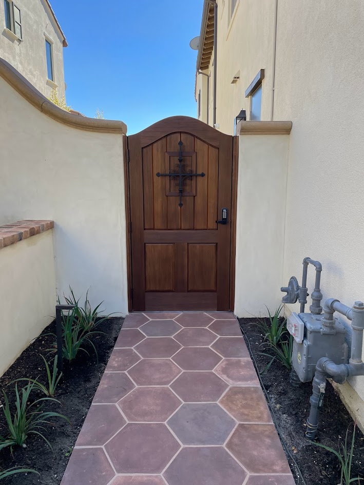 Mediterranean Wood Gate 1229