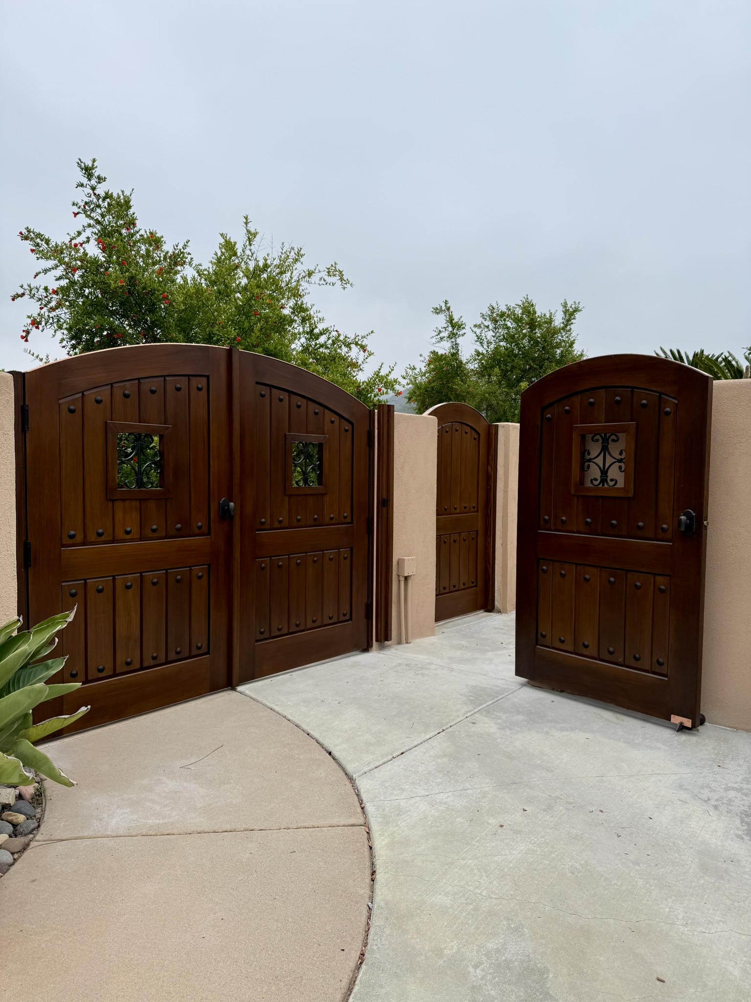 Mediterranean Wood Gate 1244