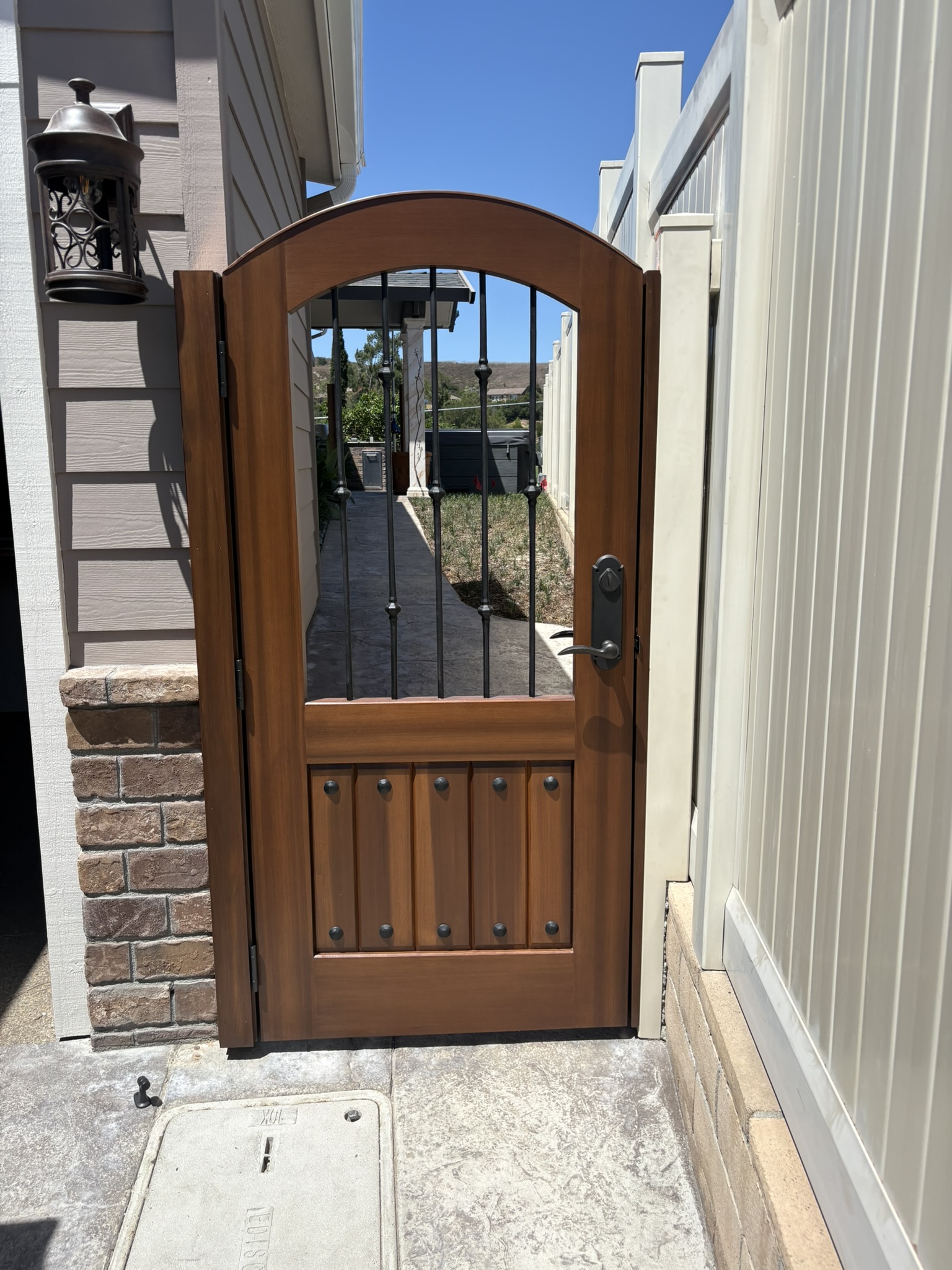 Mediterranean Wood Gate 1258