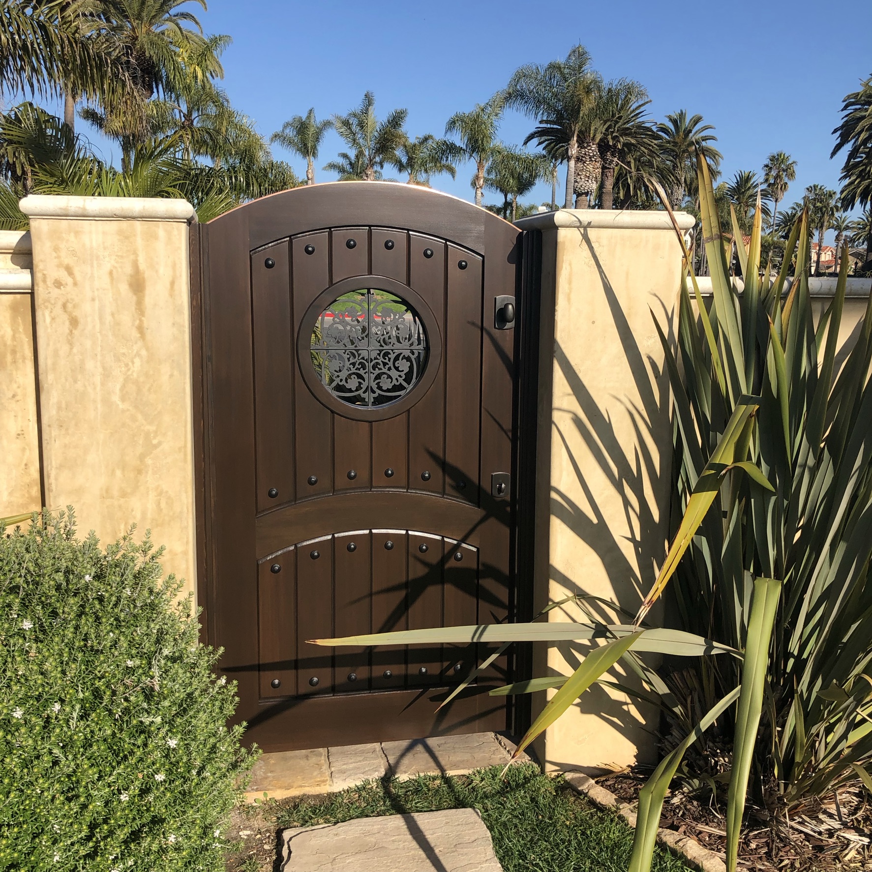 Mediterranean Wood Gate 1279