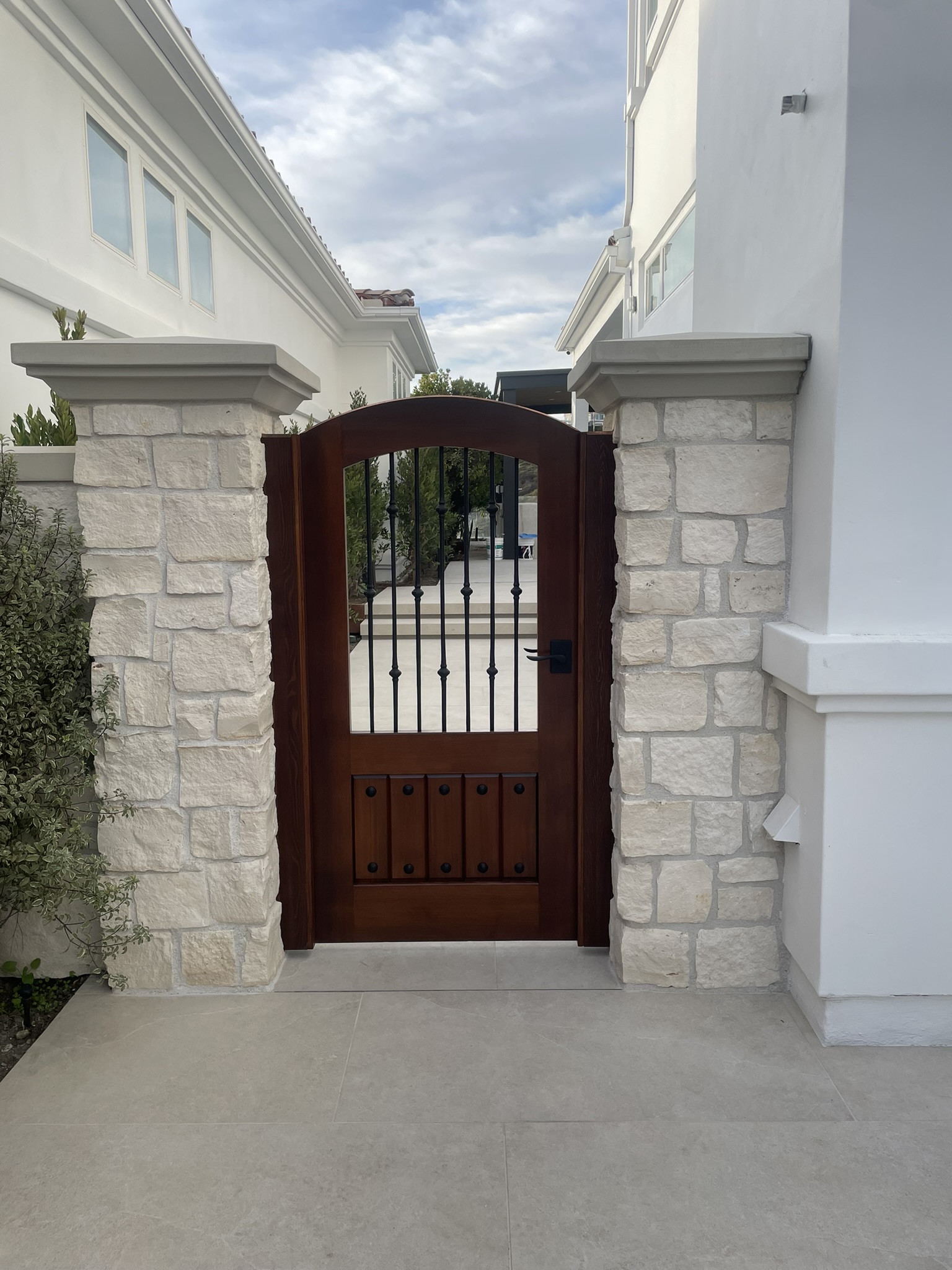 Mediterranean Wood Gate 1283